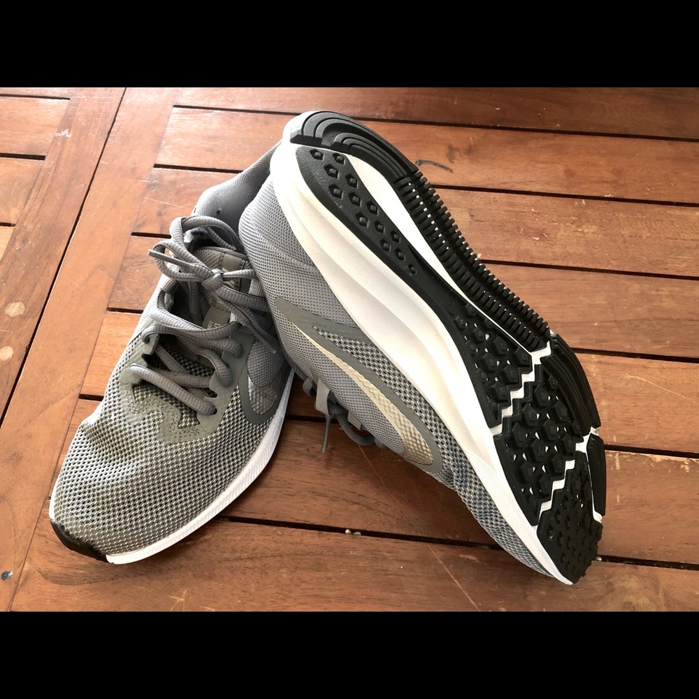 Nike Women's Downshifter 9 Sneaker Women’s Size 8